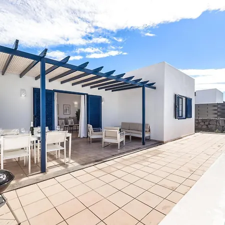 Lanzarote Volcan 10- Private Heated Pool Villa
