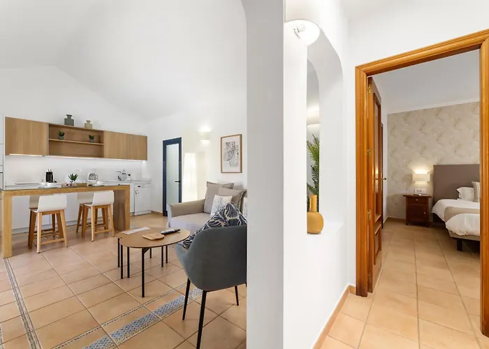 וילה Lanzarote Volcan 10- Private Heated Pool פלאיה בלנקה