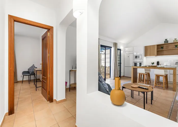 וילה Lanzarote Volcan 10- Private Heated Pool